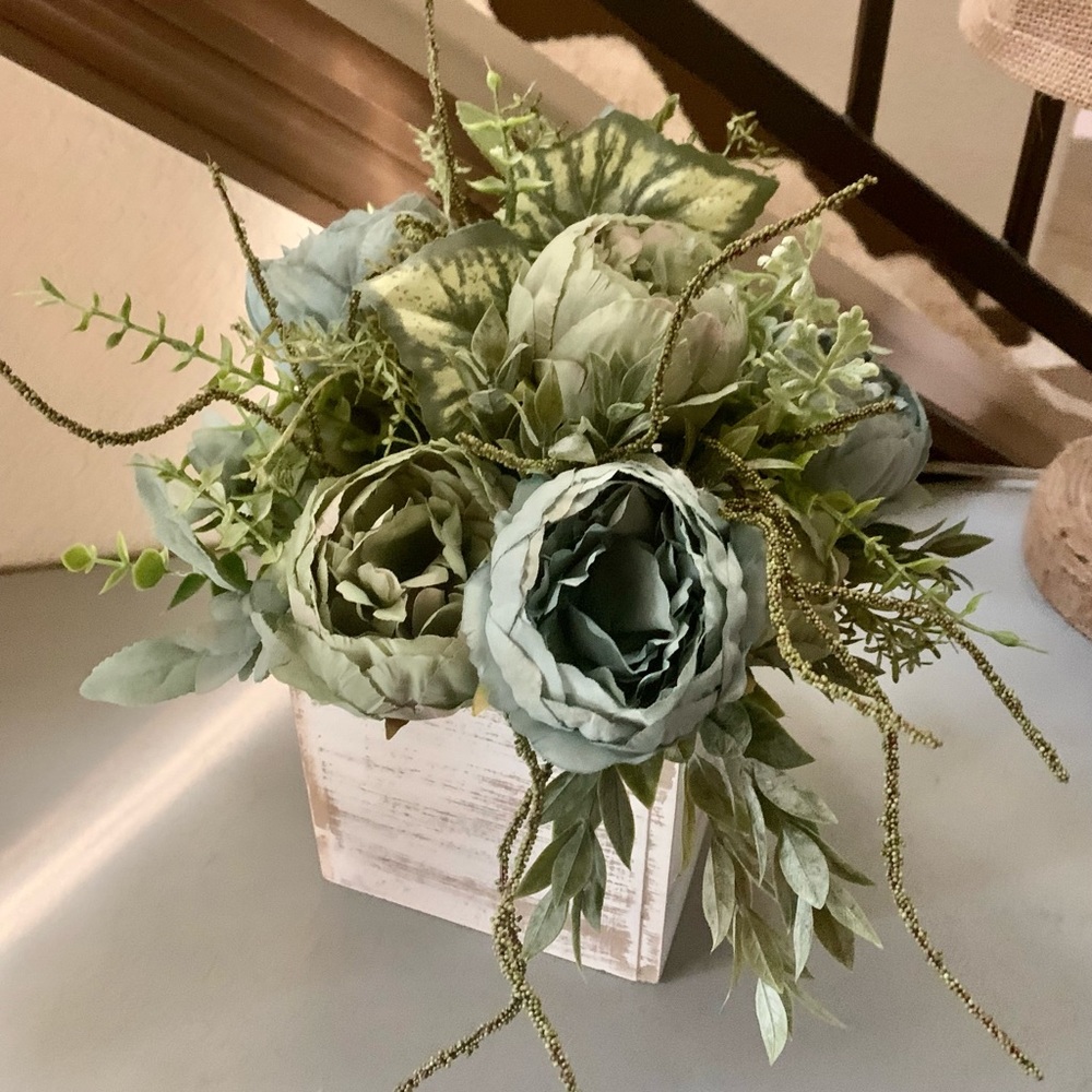 Meet your Posher, Leslie